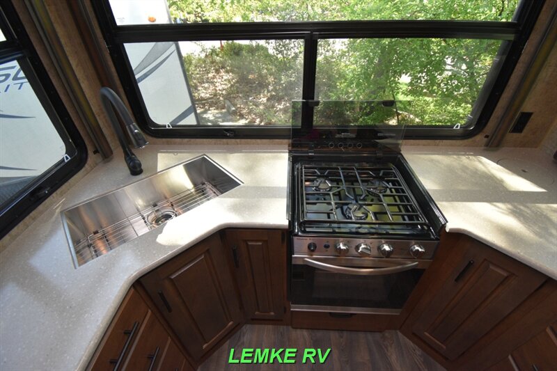 2021 Outdoors RV Titanium 21KVS   - Photo 12 - Rocklin, CA 95677