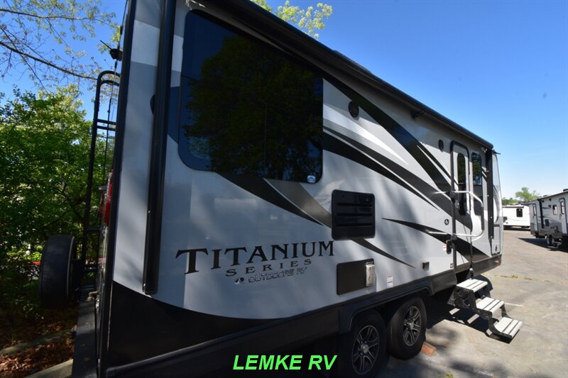 2021 Outdoors RV Titanium 21KVS   - Photo 8 - Rocklin, CA 95677