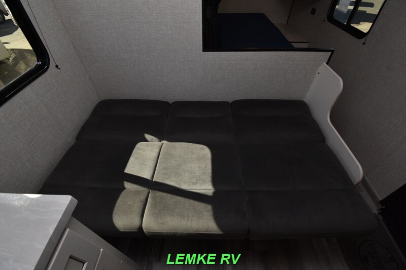2025 Jayco Jay Flight SLX 260BHW   - Photo 25 - Rocklin, CA 95677