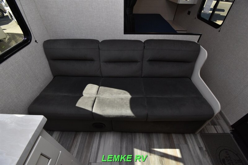 2025 Jayco Jay Flight SLX 260BHW   - Photo 21 - Rocklin, CA 95677