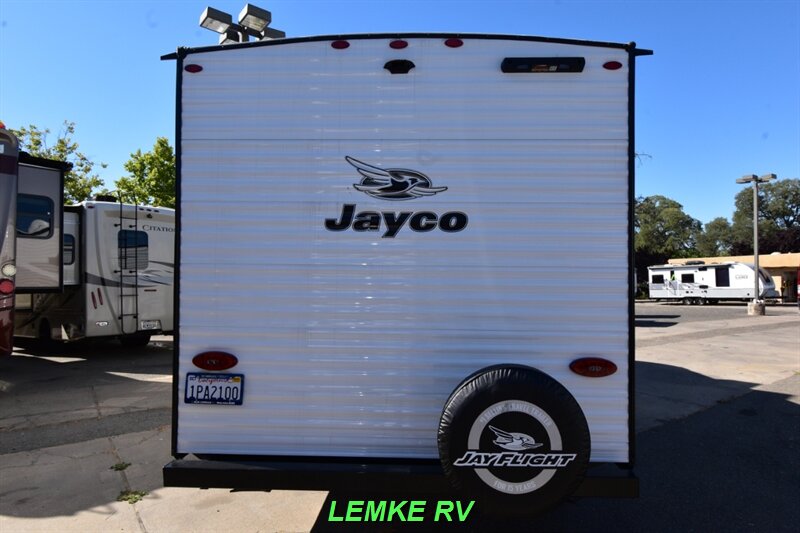 2025 Jayco Jay Flight SLX 260BHW   - Photo 8 - Rocklin, CA 95677