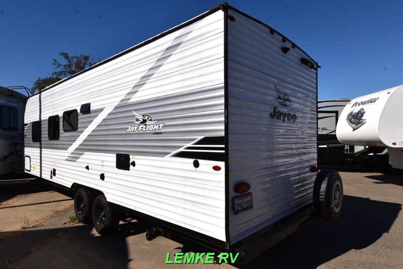 2025 Jayco Jay Flight SLX 260BHW   - Photo 7 - Rocklin, CA 95677