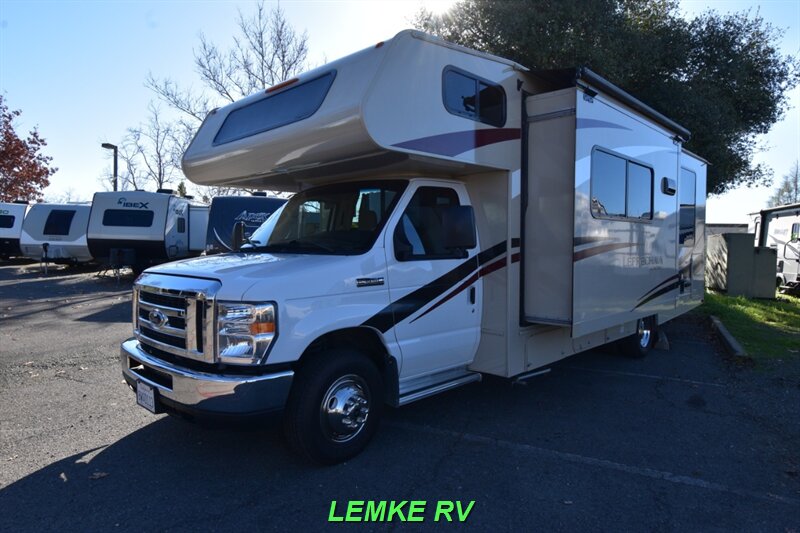 2019 Coachmen Leprechaun 260QB   - Photo 5 - Rocklin, CA 95677