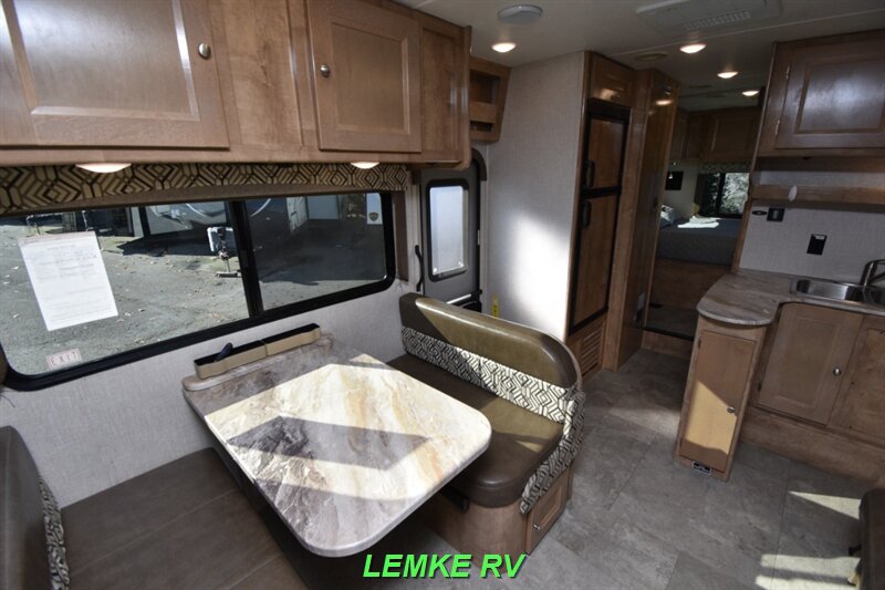 2019 Coachmen Leprechaun 260QB   - Photo 22 - Rocklin, CA 95677