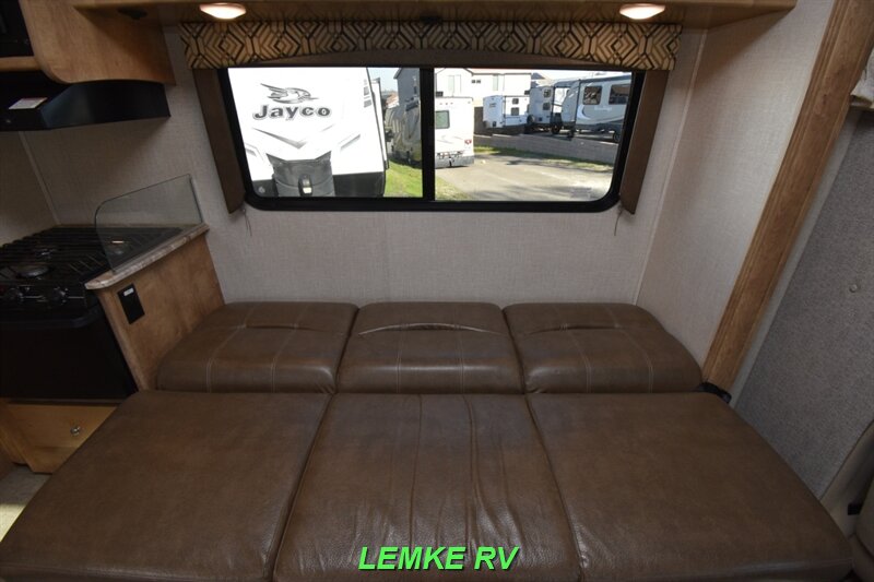 2019 Coachmen Leprechaun 260QB   - Photo 28 - Rocklin, CA 95677