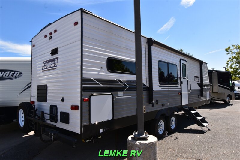 2022 Dutchmen Coleman Lantern 280RKWE   - Photo 9 - Rocklin, CA 95677