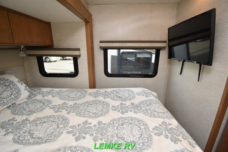 2020 Tiffin Wayfarer 25 QW   - Photo 18 - Rocklin, CA 95677