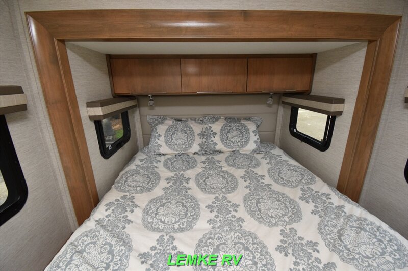2020 Tiffin Wayfarer 25 QW   - Photo 17 - Rocklin, CA 95677