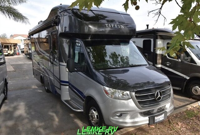 2020 Tiffin Wayfarer 25 QW  