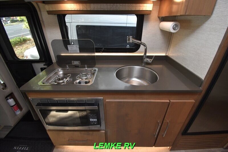 2020 Tiffin Wayfarer 25 QW   - Photo 21 - Rocklin, CA 95677