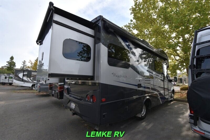 2020 Tiffin Wayfarer 25 QW   - Photo 8 - Rocklin, CA 95677