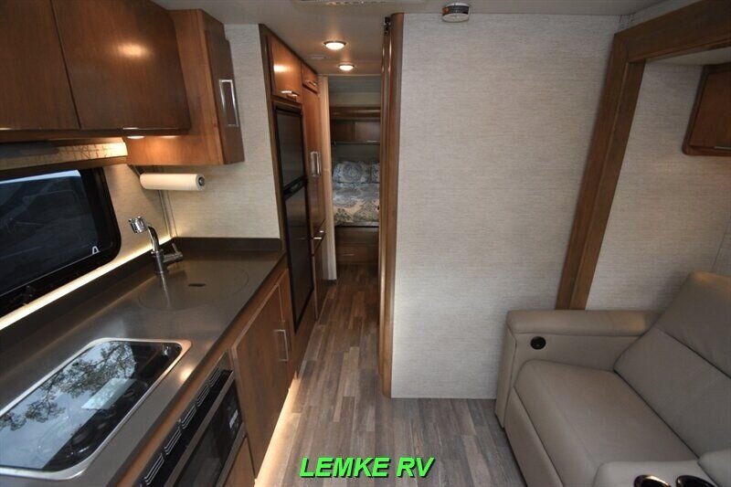 2020 Tiffin Wayfarer 25 QW   - Photo 2 - Rocklin, CA 95677