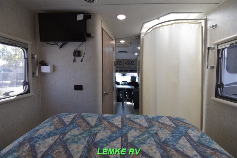 2016 Forest River Sunseeker TS 2390   - Photo 20 - Rocklin, CA 95677