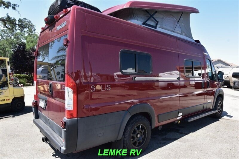 2021 Winnebago Solis 59PX   - Photo 8 - Rocklin, CA 95677