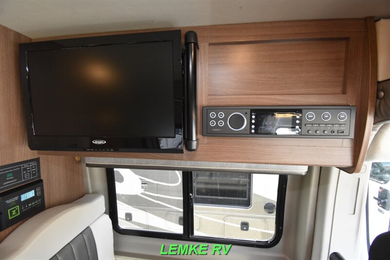 2016 Winnebago Travato 59G   - Photo 22 - Rocklin, CA 95677