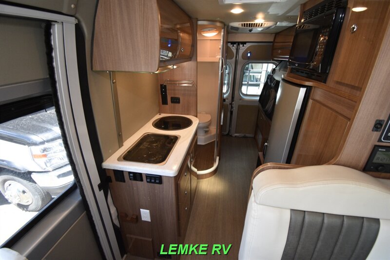 2016 Winnebago Travato 59G   - Photo 13 - Rocklin, CA 95677