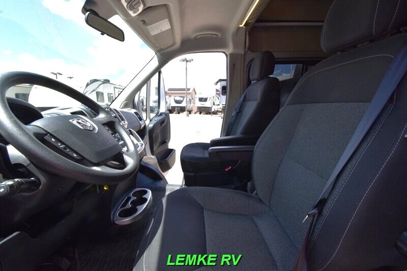 2016 Winnebago Travato 59G   - Photo 10 - Rocklin, CA 95677