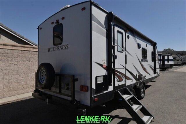 2019 Heartland Wilderness 2185RB   - Photo 8 - Rocklin, CA 95677