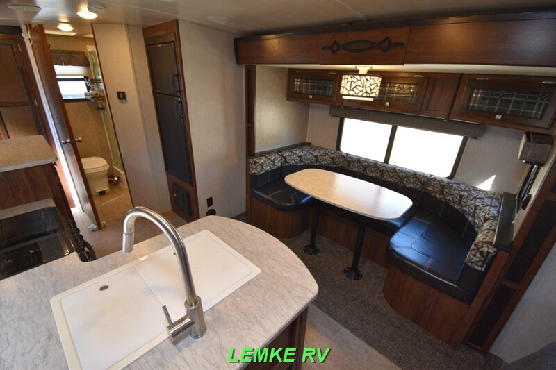 2019 Heartland Wilderness 2185RB   - Photo 13 - Rocklin, CA 95677