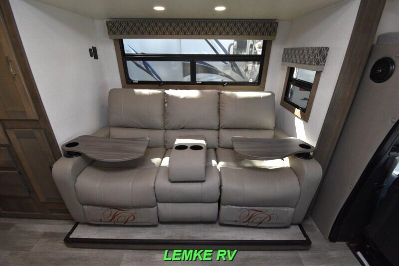 2023 Dynamax Isata 24FW   - Photo 21 - Rocklin, CA 95677