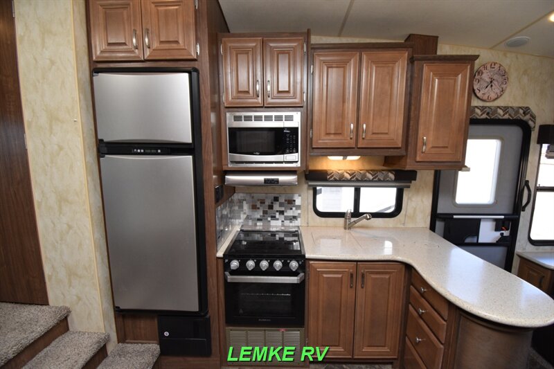 2020 Northwood Fox Mountain 235RLS   - Photo 14 - Rocklin, CA 95677