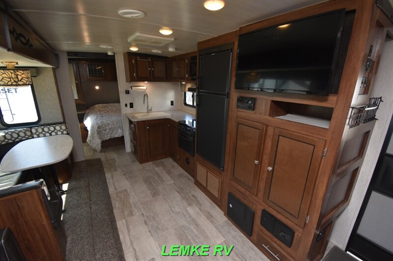 2019 Heartland Wilderness 2725BH   - Photo 17 - Rocklin, CA 95677