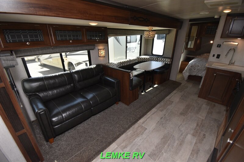 2019 Heartland Wilderness 2725BH   - Photo 10 - Rocklin, CA 95677