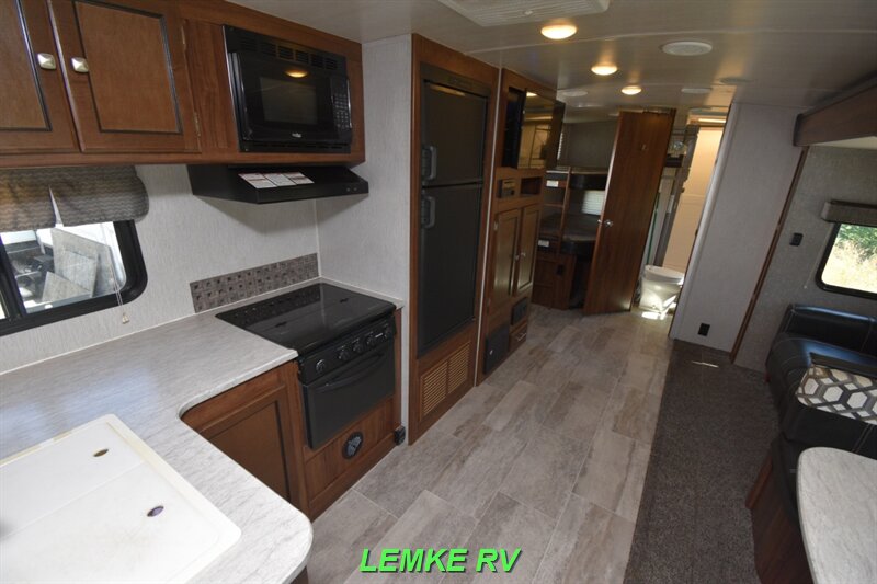 2019 Heartland Wilderness 2725BH   - Photo 12 - Rocklin, CA 95677