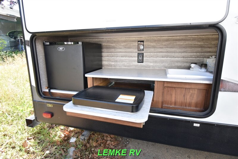 2019 Heartland Wilderness 2725BH   - Photo 9 - Rocklin, CA 95677