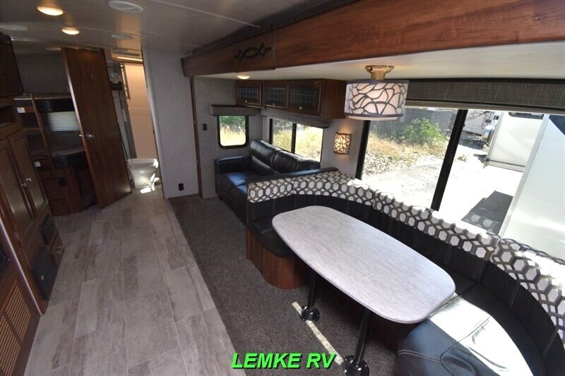 2019 Heartland Wilderness 2725BH   - Photo 13 - Rocklin, CA 95677
