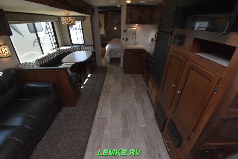 2019 Heartland Wilderness 2725BH   - Photo 5 - Rocklin, CA 95677