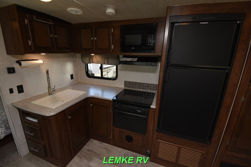 2019 Heartland Wilderness 2725BH   - Photo 15 - Rocklin, CA 95677