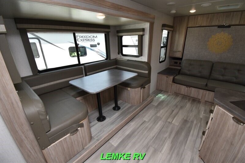 2022 Winnebago Minnie 2201MB   - Photo 13 - Rocklin, CA 95677