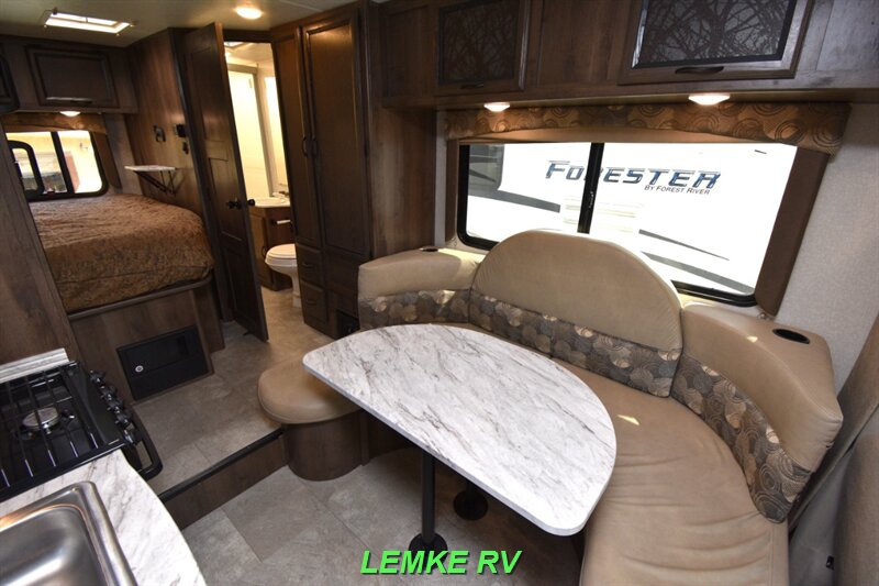 2019 Coachmen Freelander 21QB   - Photo 10 - Rocklin, CA 95677