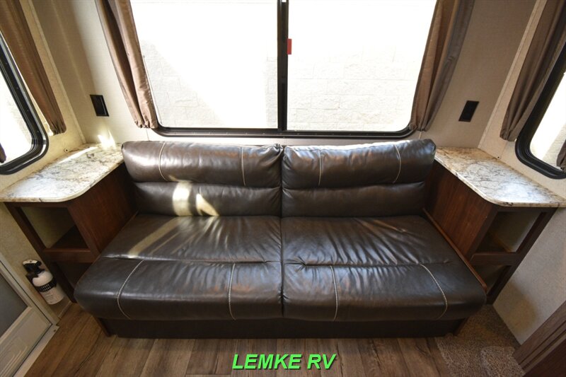 2017 Heartland Sundance XLT 267RL   - Photo 17 - Rocklin, CA 95677