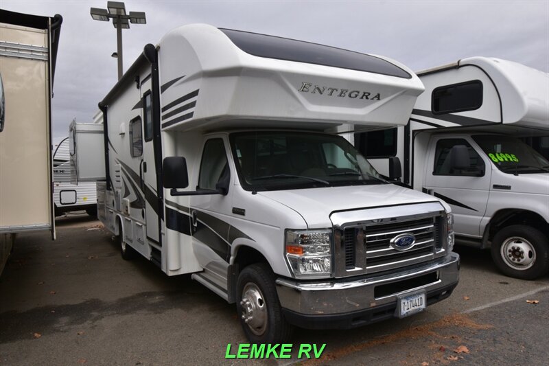 2018 Entegra Odyssey 26D   - Photo 1 - Rocklin, CA 95677