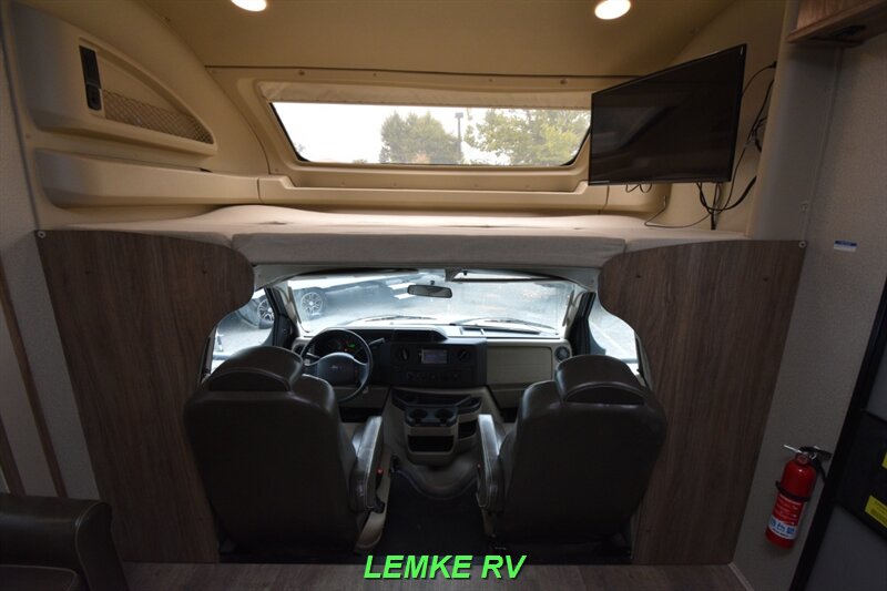 2018 Entegra Odyssey 26D   - Photo 16 - Rocklin, CA 95677