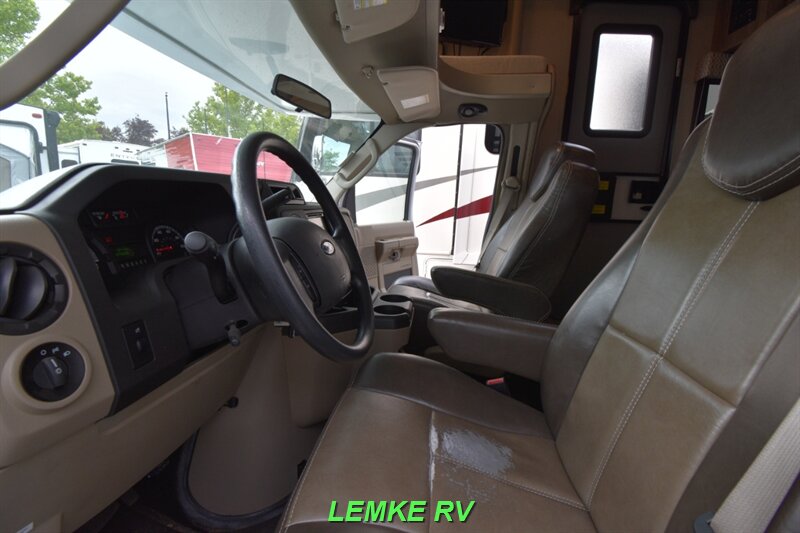 2018 Entegra Odyssey 26D   - Photo 9 - Rocklin, CA 95677