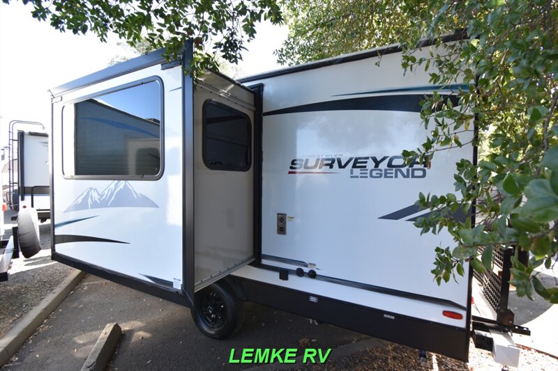 2022 Forest River Surveyor Legend 19RBLE   - Photo 7 - Rocklin, CA 95677