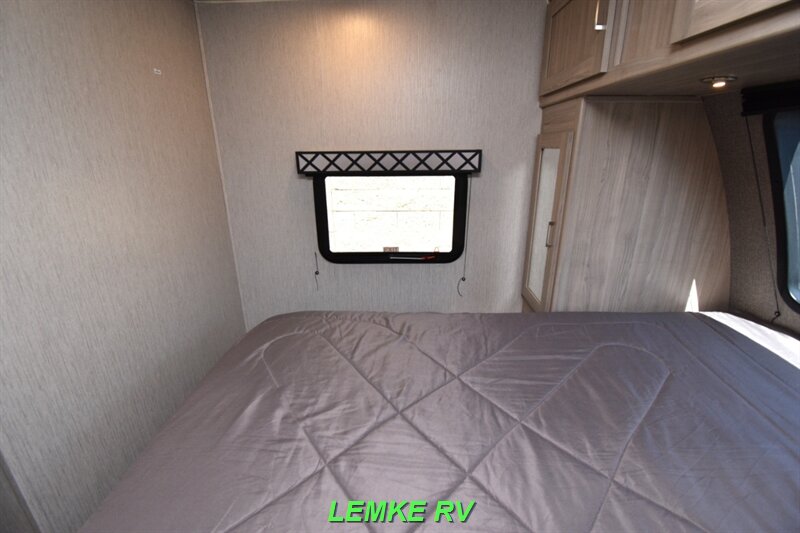 2020 Coachmen Freedom Express 204RD   - Photo 23 - Rocklin, CA 95677