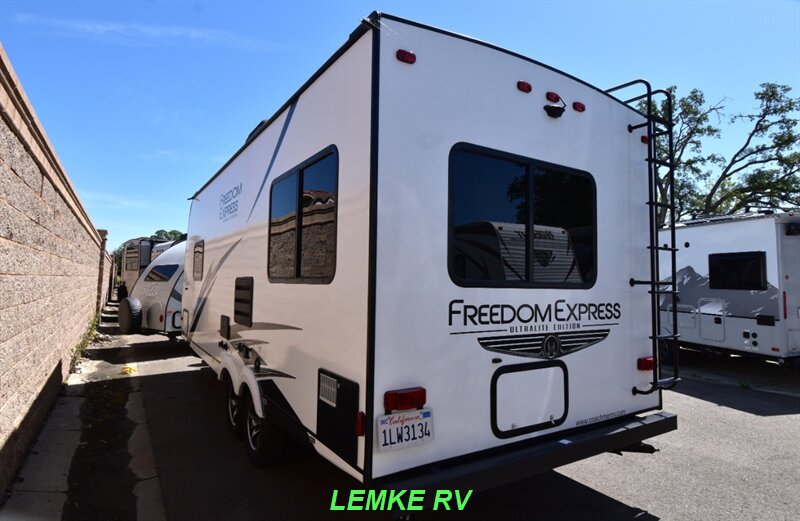 2020 Coachmen Freedom Express 204RD   - Photo 7 - Rocklin, CA 95677