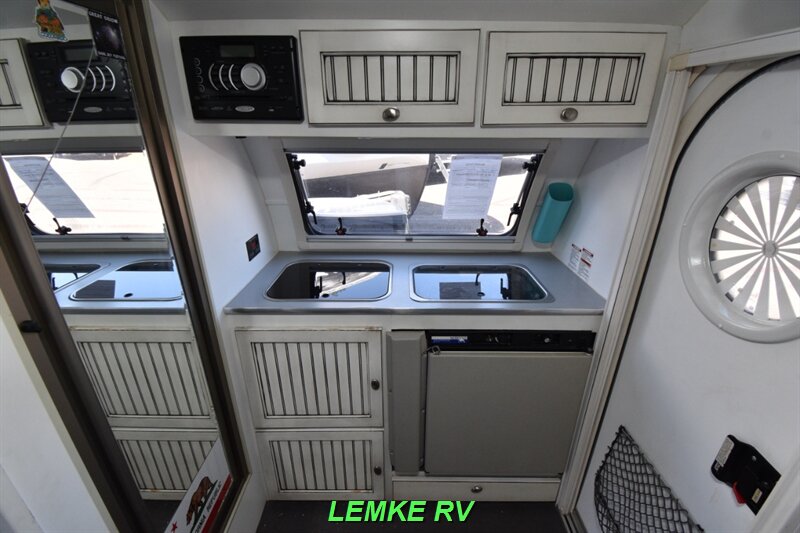 2017 NuCamp T@B 320   - Photo 13 - Rocklin, CA 95677
