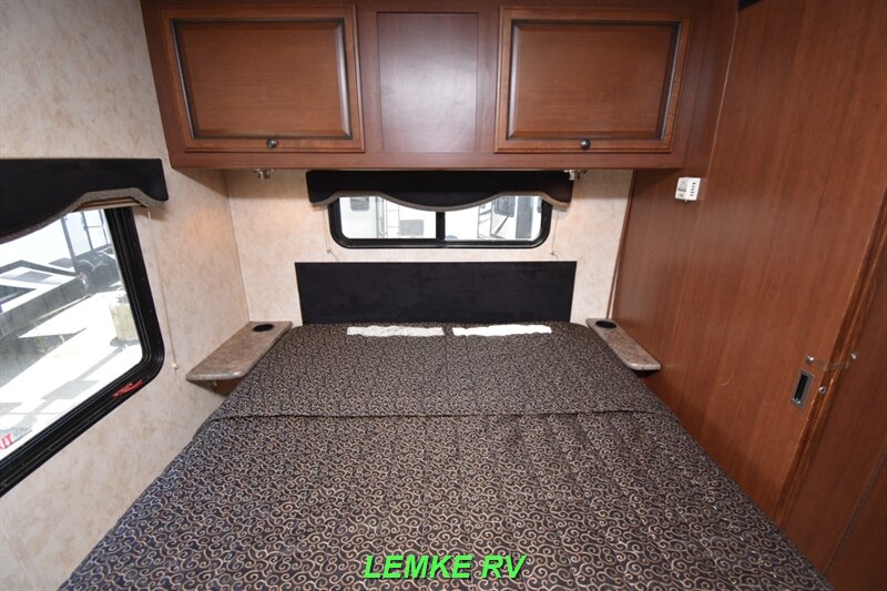 2012 Fleetwood Tioga Ranger 31N   - Photo 17 - Rocklin, CA 95677