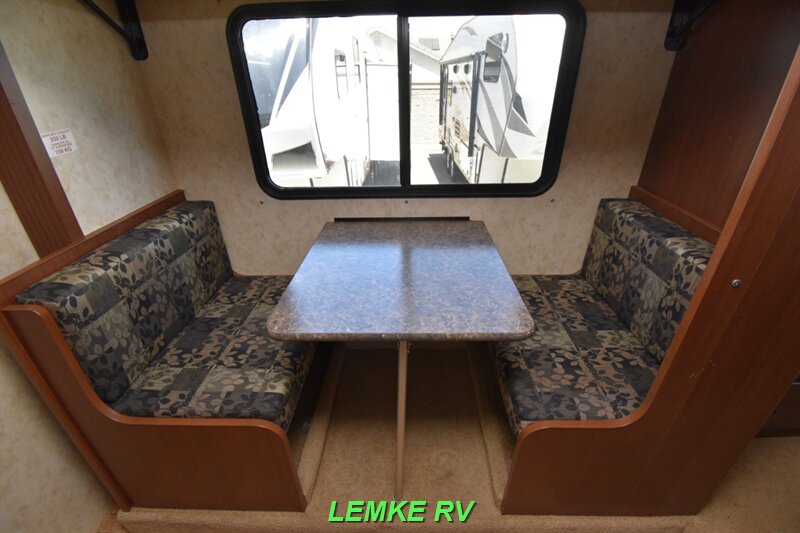 2012 Fleetwood Tioga Ranger 31N   - Photo 24 - Rocklin, CA 95677