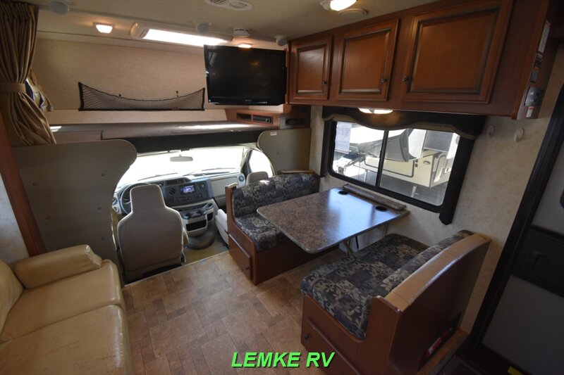 2012 Fleetwood Tioga Ranger 31N   - Photo 11 - Rocklin, CA 95677