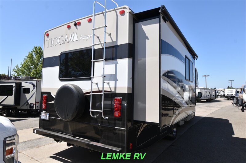 2012 Fleetwood Tioga Ranger 31N   - Photo 7 - Rocklin, CA 95677