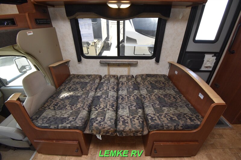 2012 Fleetwood Tioga Ranger 31N   - Photo 23 - Rocklin, CA 95677