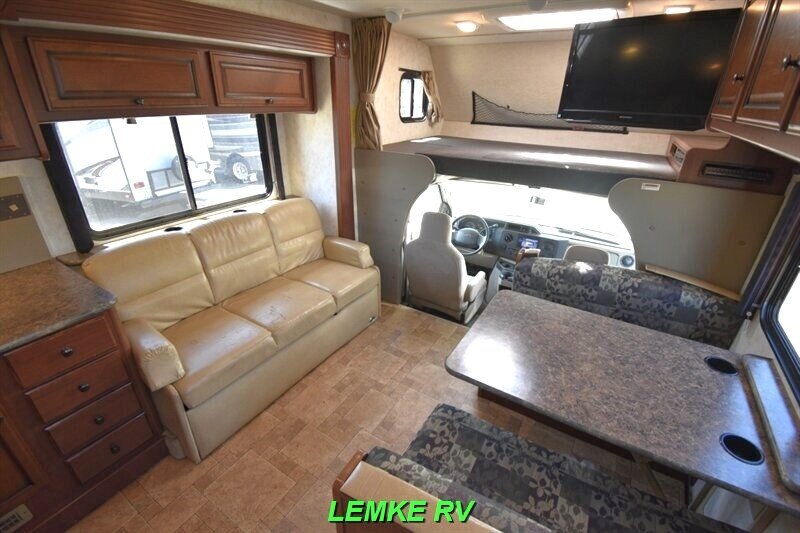 2012 Fleetwood Tioga Ranger 31N   - Photo 9 - Rocklin, CA 95677