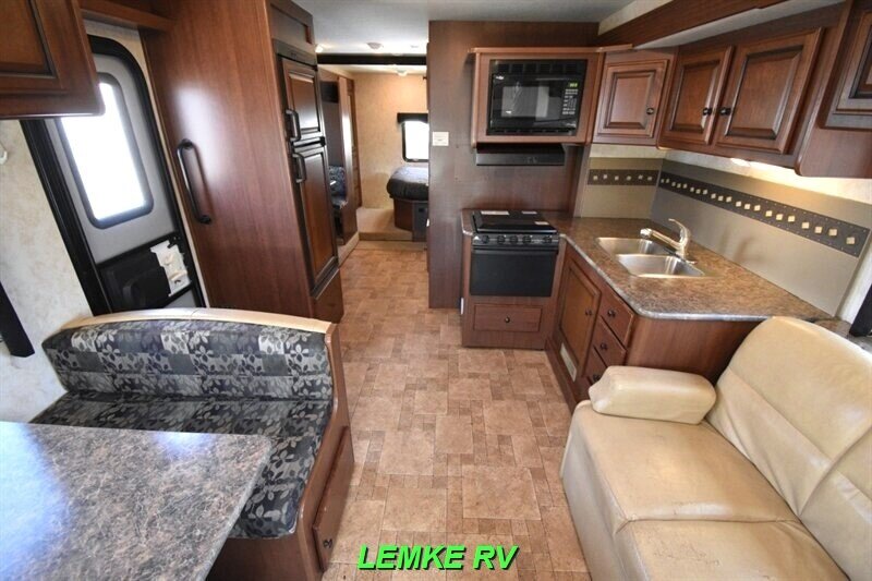 2012 Fleetwood Tioga Ranger 31N   - Photo 2 - Rocklin, CA 95677