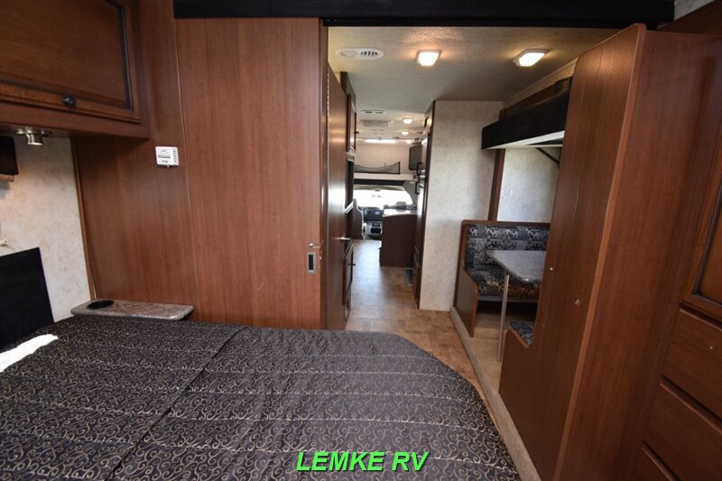 2012 Fleetwood Tioga Ranger 31N   - Photo 18 - Rocklin, CA 95677